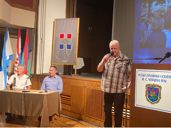 Kandidat HDZ-a Marijan Kustić predstavio program u Senju Kandidat HDZ-a Marijan Kustić predstavio program u Senju