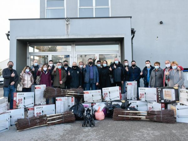 Gospićki HDZ aktivan u organizaciji pomoći potresom stradalih područja